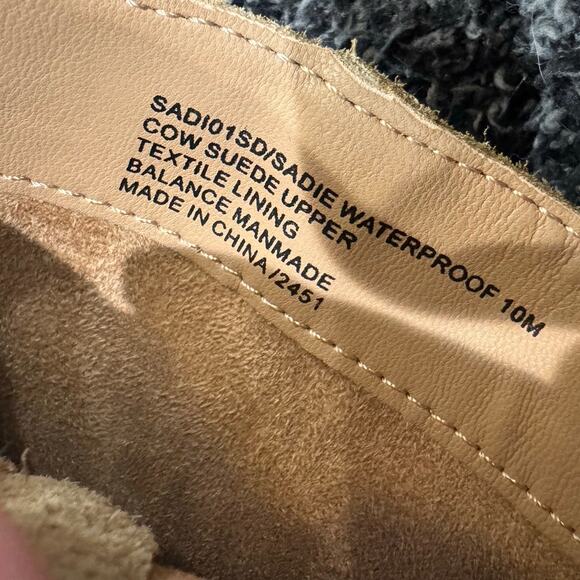 BLONDO Sadie Suede Bootie NEW $149 Taupe Beige Inner Zip Ankle Boot Size 10 - Picture 12 of 12